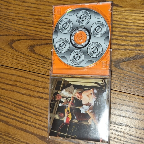 2/$25 Blink 182 Dude Ranch CD - Picture 3 of 3